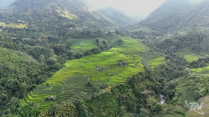 Thôn Phiêng Phàng (xã Thượng Minh) gắn du lịch với bảo tồn và phát triển văn hóa dân tộc.