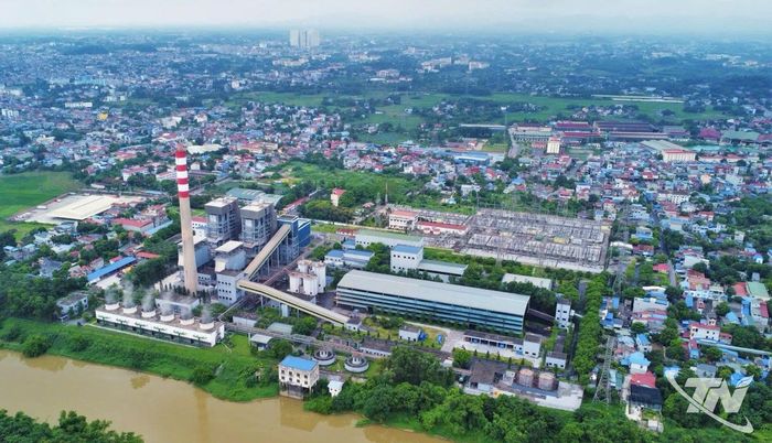 Công ty CP Nhiệt điện Cao Ngạn lắp đặt hệ thống quan trắc môi trường tự động đối với khí thải và nước thải, góp phần giám sát liên tục các thông số môi trường trong quá trình sản xuất.
