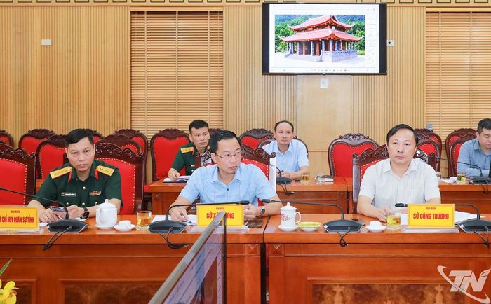 Đại biểu dự Hội nghị.