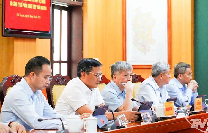 Các đại biểu dự Hội nghị.