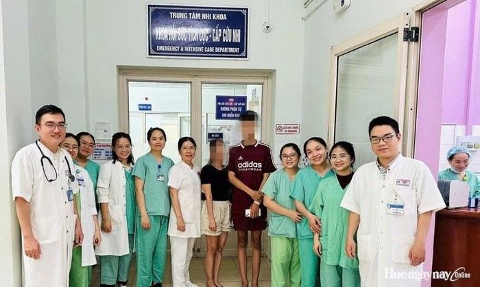 Cháu C.T.H.N được xuất viện sau thời gian điều trị.