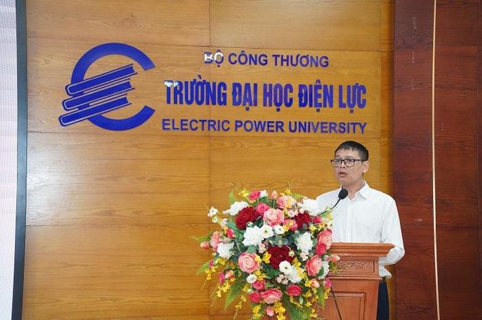 Đại diện Viện Năng lượng nguyên tử (VINATOM) phát biểu tại Hội thảo