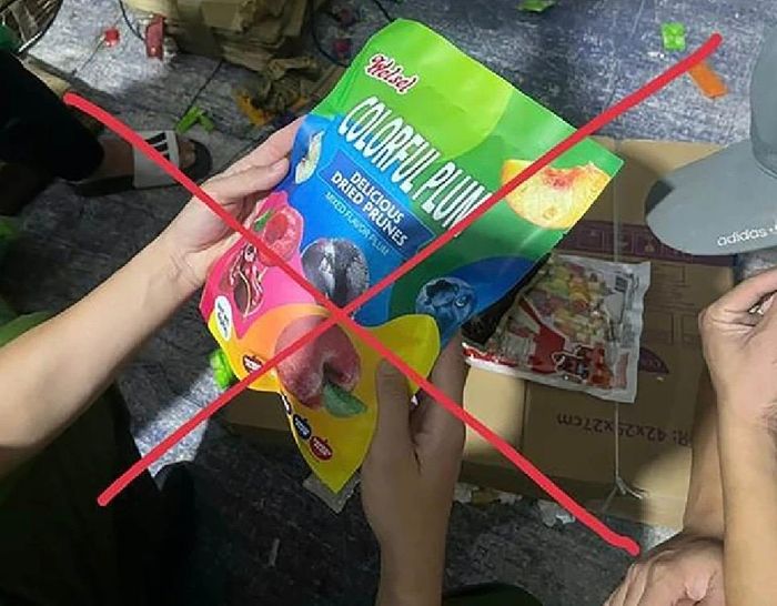 Một số loại kẹo giả mà lực lượng chức năng kiểm tra, phát hiện. Ảnh: Công an cung cấp