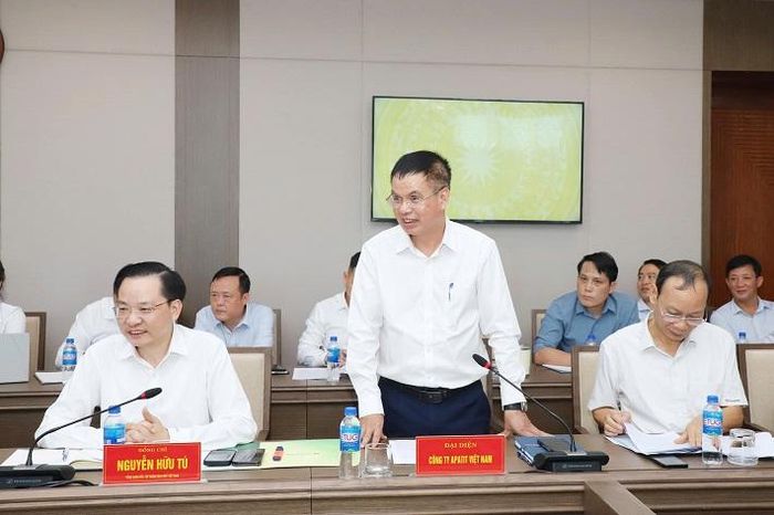 Ông Nguyễn Viết Hiến, Bí thư Đảng ủy, Tổng Giám đốc Công ty Apatit Việt Nam đề xuất giải pháp bảo đảm nguồn quặng, ổn định sản xuất