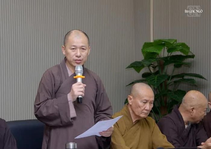 Thượng tọa Thích Minh Nhẫn công bố quyết định