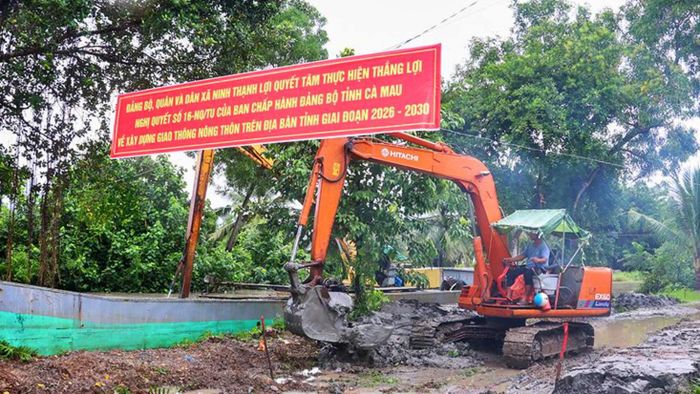 Xã Ninh Thạnh Lợi triển khai thi công tuyến đường Kênh Tà Hong (đoạn từ cầu Út Bạch đến chùa Kos Thum).