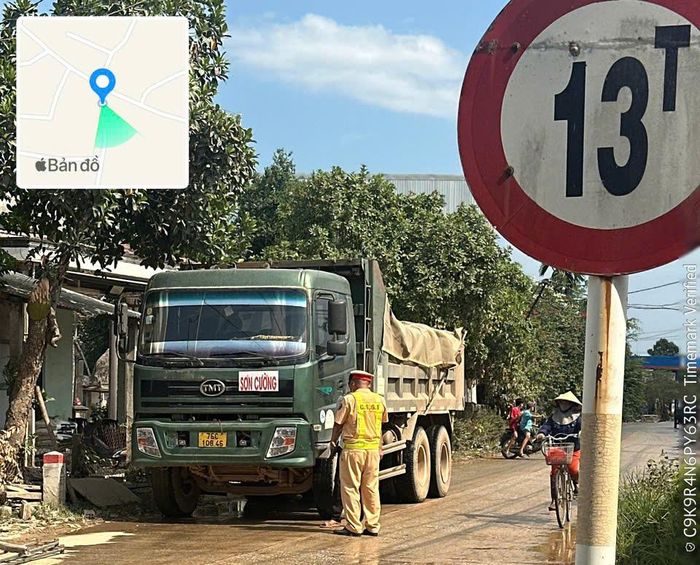 Đội CSGT đường bộ số 1 ngoài xử lý xe quá tải theo giấy kiểm định thì còn xử lý phương tiện quá tải trọng cầu đường.