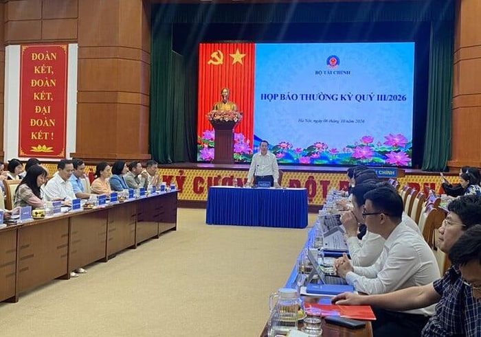 Thứ trưởng Bộ Tài chính Nguyễn Đức Chi.