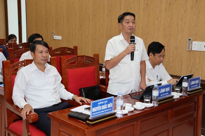 Đại diện lãnh đạo Sở Xây dựng tỉnh Phú Thọ phát biểu tại buổi làm việc.