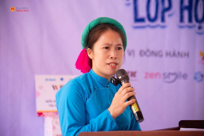 Cô Lỷ Móc Lầu – giáo viên Trường mầm non Hải Sơn phát biểu