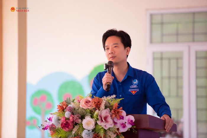 Anh Nguyễn Vũ – Uỷ viên ủy ban Trung ương Hội Liên hiệp Thanh niên Việt Nam, Phó Bí thư Thành đoàn, Chủ tịch Hội Liên hiệp Thanh niên Việt Nam thành phố Quảng Ninh phát biểu
