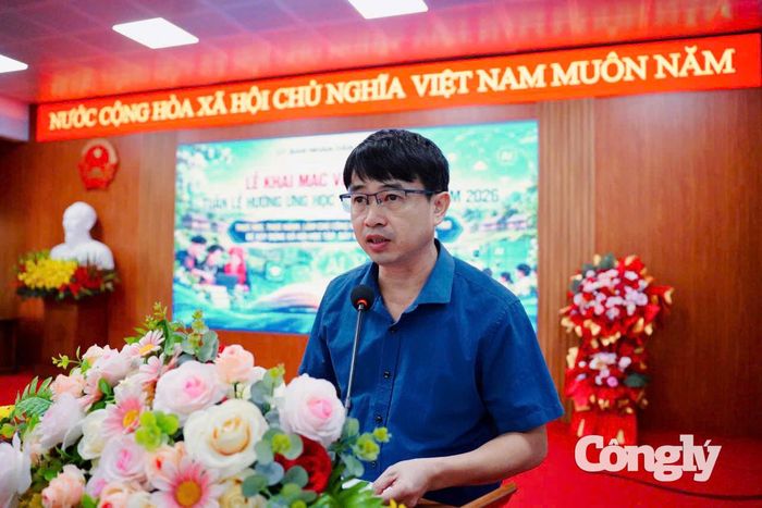 Ông Lý Quốc Hưng, Phó Chủ tịch UBND xã Linh Hồ phát biểu khai mạc tuần lễ