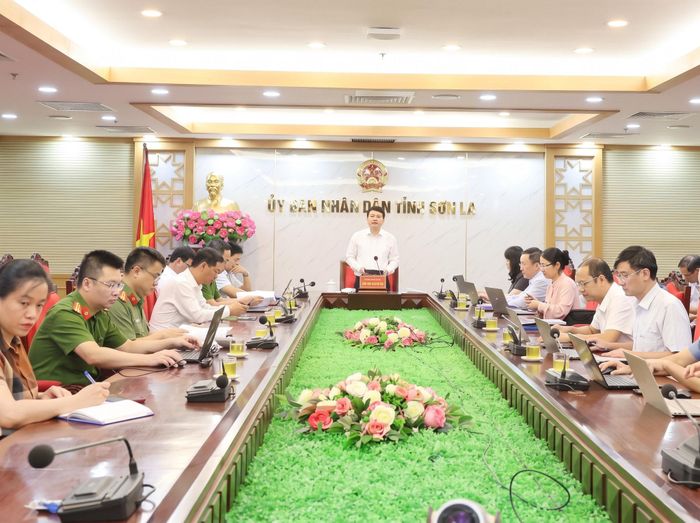Đồng chí Đặng Ngọc Hậu, Phó Chủ tịch UBND tỉnh Sơn La, chủ trì cuộc họp với các sở, ngành về công tác chuẩn bị tổ chức Chương trình ký kết phối hợp giữa Bộ Khoa học và Công nghệ với UBND tỉnh Sơn La