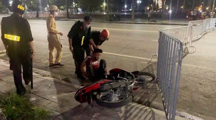 Công an Nghệ An tập trung đấu tranh mạnh với thanh thiếu niên ngổ ngáo, tụ tập đua xe gây rối trật tự công cộng.