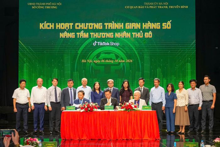 Sở Công Thương Hà Nội, Cơ quan Báo và Phát thanh, Truyền hình Hà Nội và Công ty TNHH Công nghệ TikTok Việt Nam (TikTok Shop) ký biên bản ghi nhớ hợp tác triển khai chương trình.