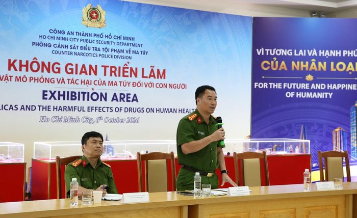 Đại tá Phạm Đình Ngọc, Trưởng phòng Cảnh sát điều tra tội phạm về ma túy Công an TP Hồ Chí Minh, phát biểu ý kiến.