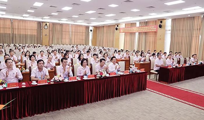 Quang cảnh tại điểm cầu Trung ương.