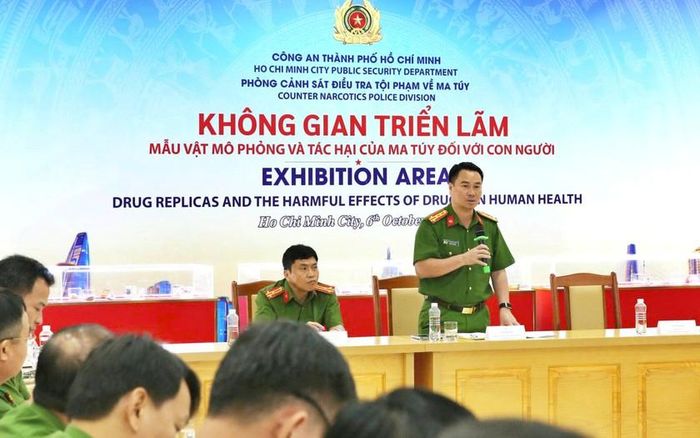 Đại tá Phạm Đình Ngọc, Trưởng phòng Cảnh sát điều tra tội phạm về ma túy (Công an Thành phố Hồ Chí Minh) chia sẻ tại buổi toạ đàm.