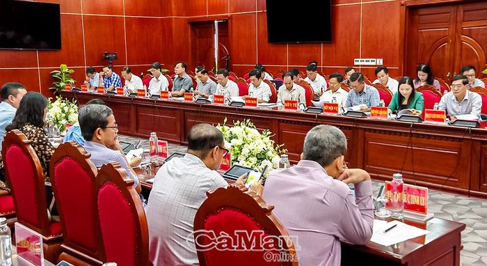 Ban tổ chức Tết Quân Dân tỉnh Cà Mau và các đại biểu tham dự họp triển khai chương trình Tết Quân Dân năm 2027.