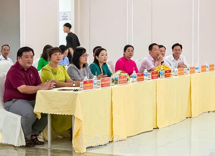 Các đại biểu tham dự hội thi.