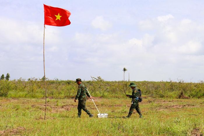 Tỉnh Tây Ninh sử dụng radar xuyên đất rà soát các khu vực nghi có HCLS trên địa bàn