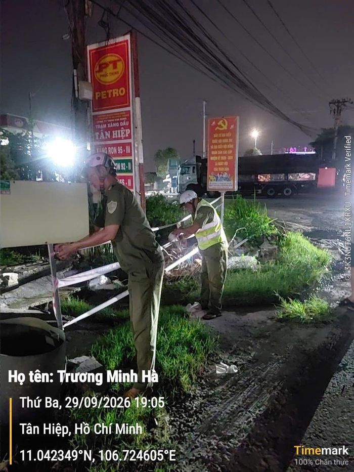 Lắp đặt dây cảnh báo, rào chắn tại các khu vực hố sâu nguy hiểm