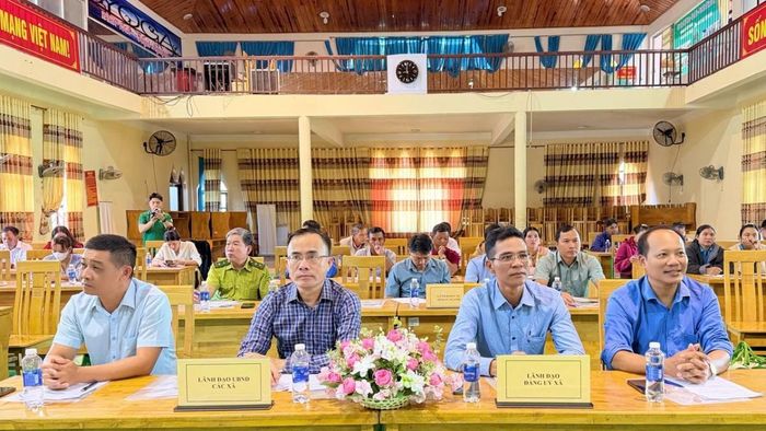 Lãnh đạo UBND xã, Lãnh đạo Hạt kiểm Lâm, Ban quản lý rừng, UBMT Tổ quốc Việt Nam xã cùng tham dự hội thảo