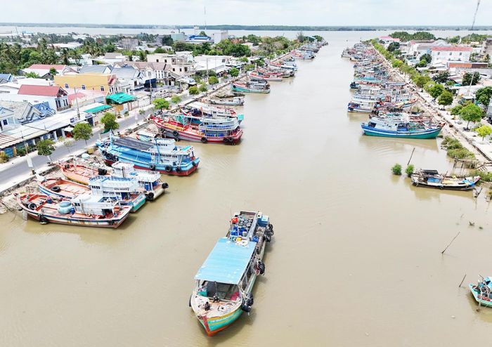 Cửa biển Trần Đề, TP Cần Thơ. (Ảnh: Châu Tâm)