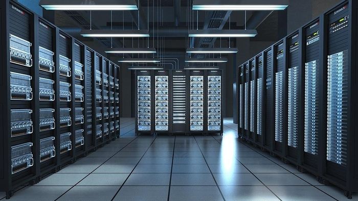 Nhu cầu chip nhớ cho các trung tâm dữ liệu AI đẩy chi phí linh kiện tăng cao. (Ảnh minh họa)