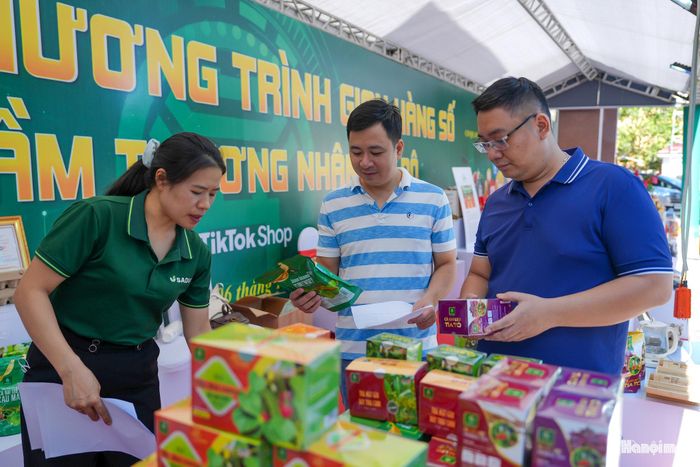 Chương trình hướng tới ba giá trị, gồm tăng khả năng hiện diện của sản phẩm trên môi trường số; nâng năng lực thương mại điện tử cho doanh nghiệp, hợp tác xã, hộ kinh doanh, chủ thể OCOP; đồng thời mở rộng kết nối thị trường, chuyển sự quan tâm của người tiêu dùng thành giao dịch thực chất.