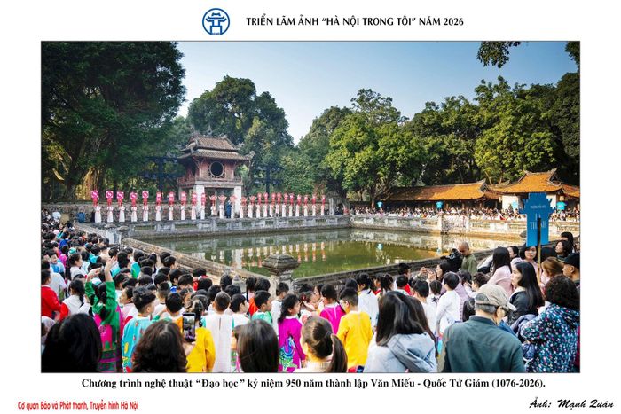 Tác phẩm giới thiệu chương trình đạo học tại Văn Miếu - Quốc Tử Giám của tác giả Mạnh Quân.