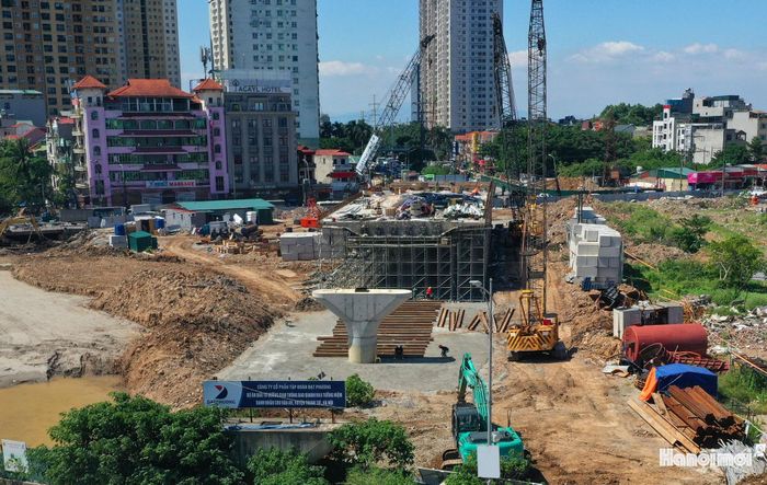 Đơn vị thi công phấn đấu hoàn thành nút giao vào cuối năm 2026.