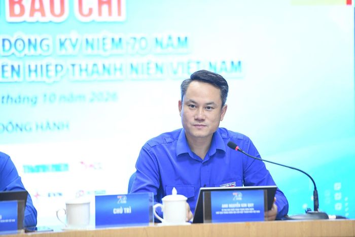 Bí thư Trung ương Đoàn, Chủ tịch Trung ương Hội Liên hiệp thanh niên Việt Nam Nguyễn Kim Quy chia sẻ tại họp báo. Ảnh: Quang Trường