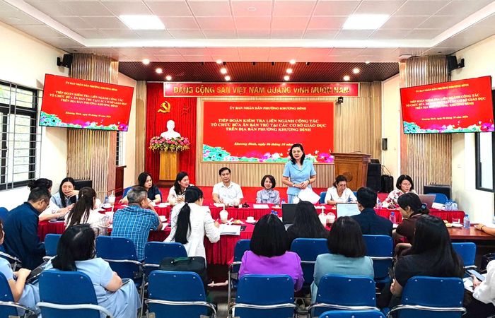 Phó Giám đốc Sở Giáo dục và Đào tạo Hà Nội Trần Lưu Hoa phát biểu. Ảnh: CTV