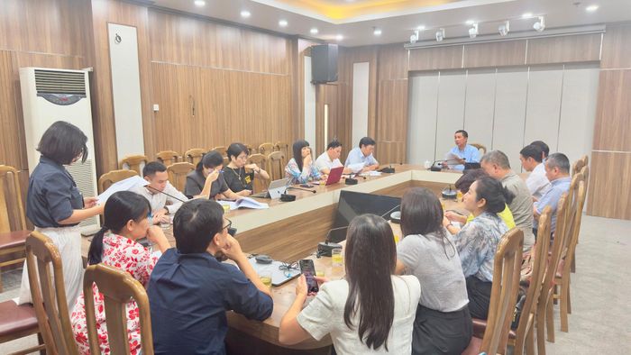 Ban tổ chức cùng các Tiểu ban tổ chức cuộc thi họp triển khai các công tác tổ chức chương trình. Ảnh: PV