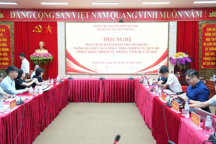 Ban Chấp hành Đảng bộ xã Thanh Oai tổ chức hội nghị mở rộng đánh giá kết quả thực hiện nhiệm vụ quý III, triển khai nhiệm vụ trọng tâm quý IV năm 2026.. Ảnh: PV