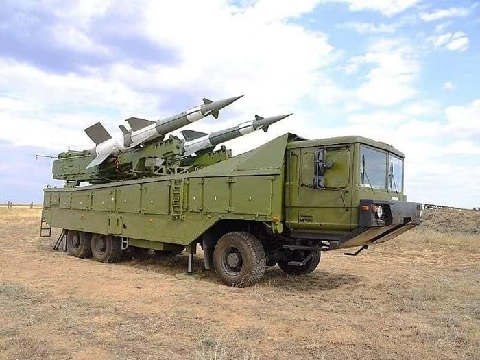 Pechora-2M là một trong những gói hiện đại hóa nổi tiếng nhất dành cho hệ thống tên lửa phòng không tầm trung S-125 Pechora (SA-3 Goa) được sản xuất dưới thời Liên bang Xô Viết.