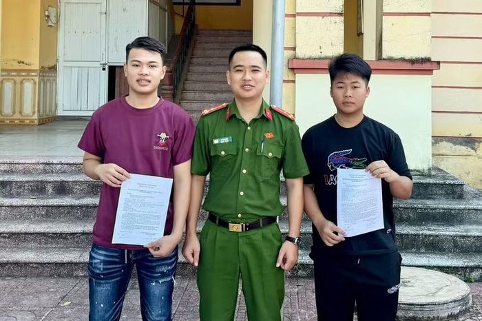 Niềm tin dành cho những người giữ gìn an ninh cơ sở được bồi đắp từ chính những hành động rất đời thường