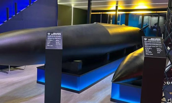 Theo Fire Point, tên lửa đạn đạo FP-7 có tầm bắn 250 km, tốc độ tối đa 5.400 km/h và mang đầu đạn nặng 200 kg.