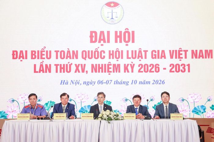 Đoàn Chủ tịch điều hành Đại hội. Ảnh: Quang Vinh