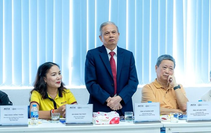 Nguyên Bộ trưởng Bộ Thông tin và Truyền thông Lê Doãn Hợp phát biểu tại Chương trình