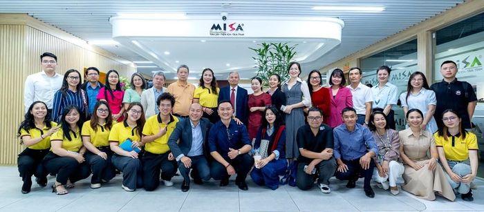 Tập đoàn MISA là điểm đến đầu tiên trong chuỗi hoạt động press tour của CLB hướng tới Diễn đàn quốc gia thường niên “Văn hóa với doanh nghiệp 2026”, gắn với dấu mốc 10 năm cuộc vận động xây dựng văn hóa doanh nghiệp Việt Nam