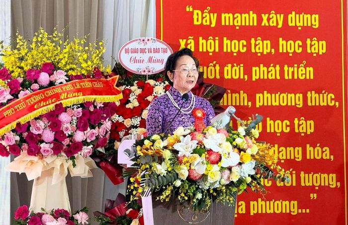 GS.TS Nguyễn Thị Doan, Chủ tịch Hội Khuyến học Việt Nam phát biểu khai mạc