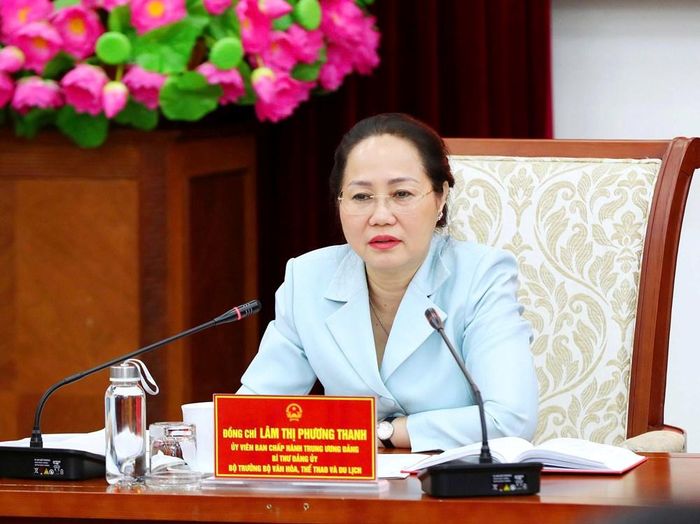 Bộ trưởng Lâm Thị Phương Thanh đề nghị từng đơn vị tăng cường công tác kiểm tra, giám sát, thường xuyên rà soát tiến độ, kịp thời nhận diện những điểm nghẽn, những khâu còn yếu để có giải pháp khắc phục