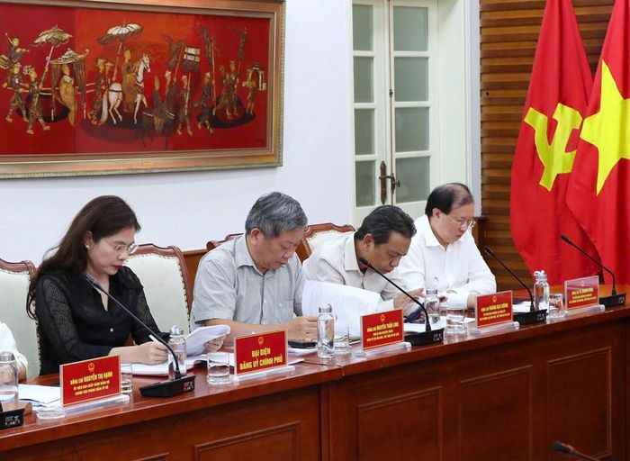 Thứ trưởng Tạ Quang Đông, Thứ trưởng Hoàng Đạo Cương, Phó Bí thư chuyên trách Đảng uỷ Bộ Nguyễn Tuấn Linh tại Hội nghị