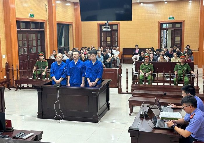 Các bị cáo tại toà