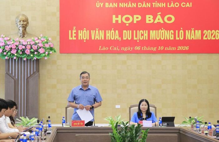Họp báo về Lễ hội Văn hóa, du lịch Mường Lò. Ảnh: Đinh Thùy
