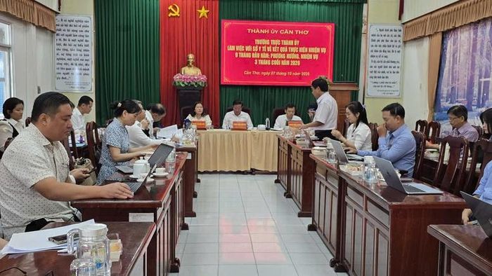 Trong 9 tháng đầu năm, thành phố Cần Thơ có 2.291.001 người được khám sức khỏe định kỳ, nhưng Dự án Bệnh viện Ung bướu 500 giường vẫn chậm tiến độ - Ảnh: chinhphu.vn/Lê Sơn