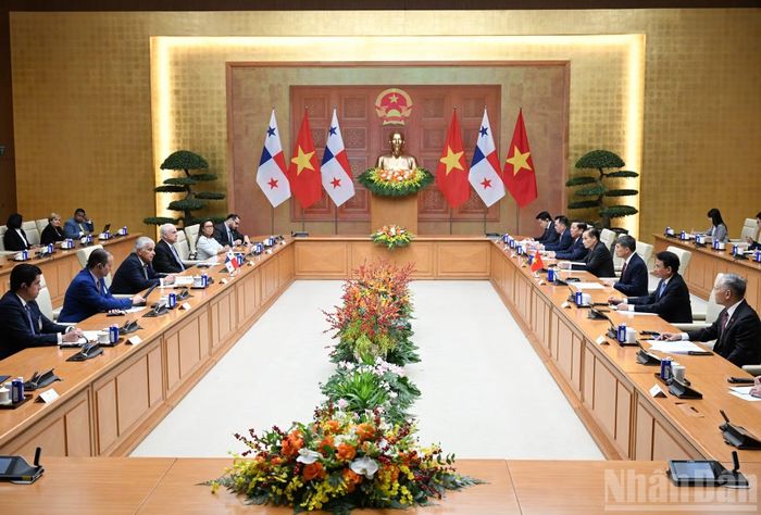 Quang cảnh hội kiến tại Trụ sở Chính phủ.
