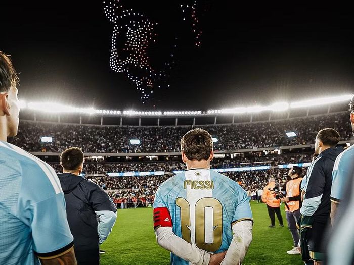 Màn trình diễn drone tri ân Messi. (Ảnh: AFA)